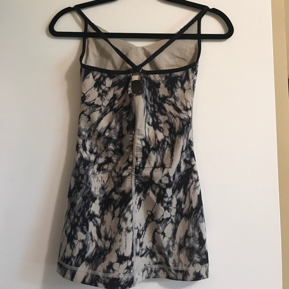 Lululemon Tank - Picture 2 of 4
