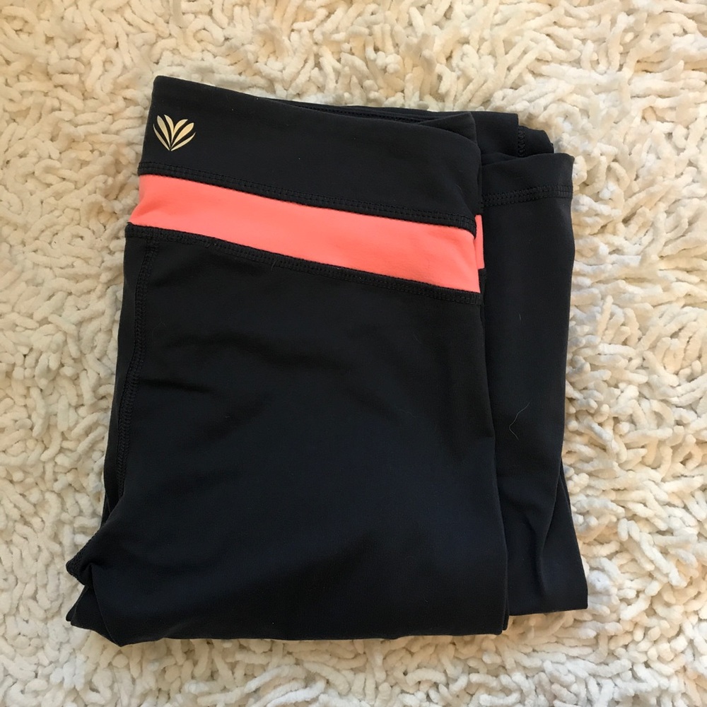 Forever21 workout pants. Never worn. Size small