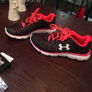 Size: 7.5. Worn once