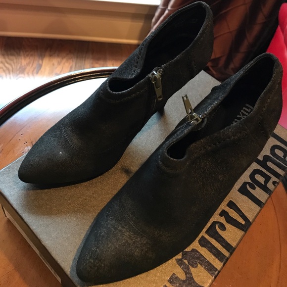 Luxury rebel black/bronze suede ankle boot - Picture 3 of 3