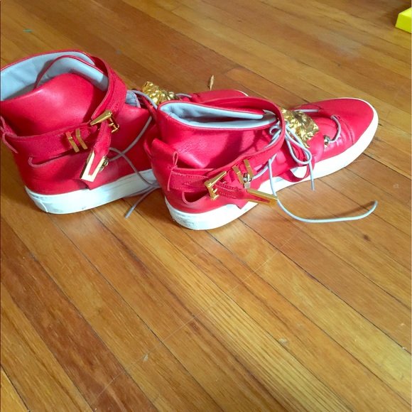 100 Percent Authentic !! Versace Sneakers 43 1/2 - Picture 3 of 3