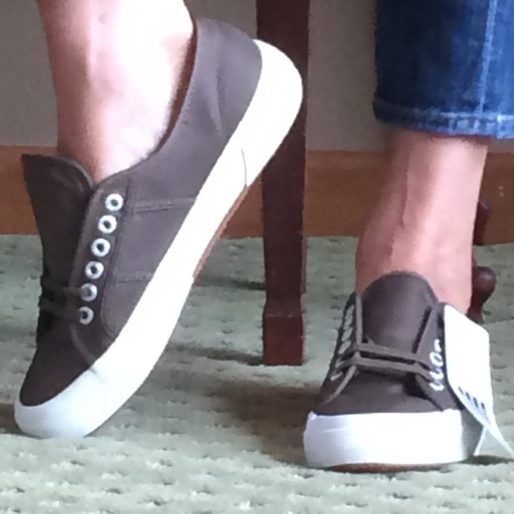 🍃💕NIB Superga Sleek Military Olive Nylon Sneaker - Picture 6 of 6