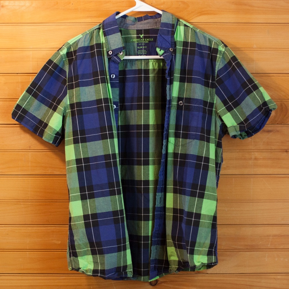 American Eagle Green & Blue Plaid Button Up Shirt