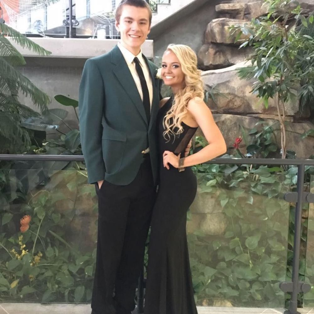 Meet your Posher, Brooke