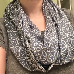 Evelyn K infinity scarf