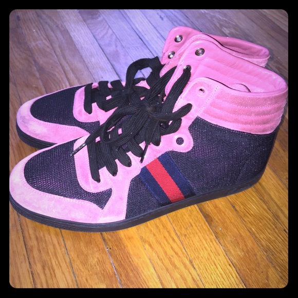 Gucci Sneakers - Picture 1 of 2