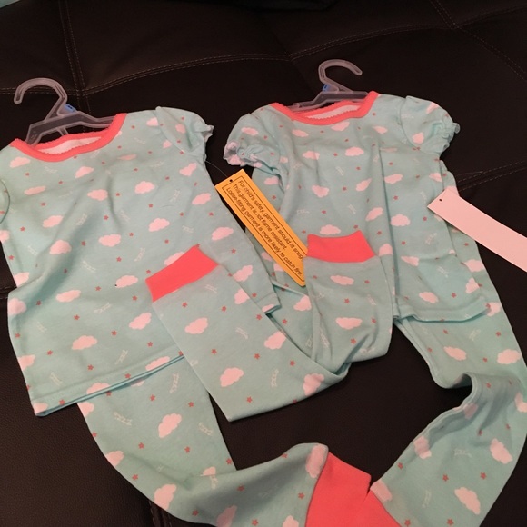 🎉🗣🎏 PJ Sets - Picture 2 of 7