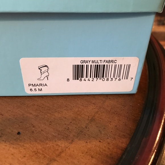 Guess grey multi/fabric knee boot size 6.5 - Picture 4 of 4