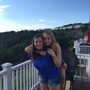 Meet your Posher, Lucy