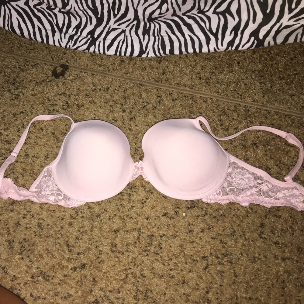 pink bra