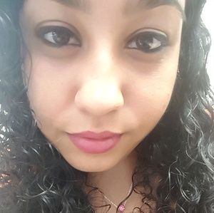 Meet your Posher, Jesenia