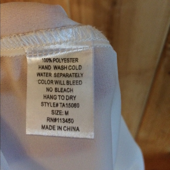 Lulumari white tank - Picture 4 of 4