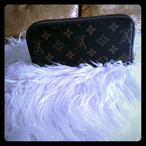 Louis Vuitton Double Zipper Wallet