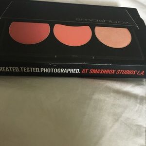smash box blush &a highlight pallet