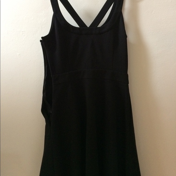 Banana Republic black A line dress with pockets - Picture 2 of 4