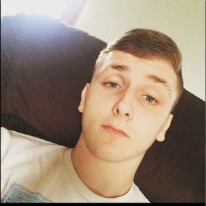 Meet your Posher, Eric