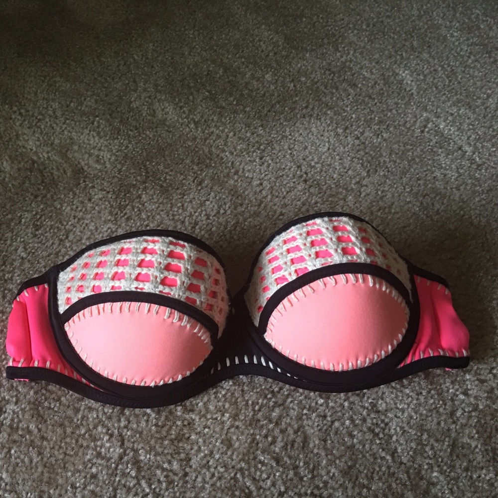 VICTORIAS SECRET Bikini Top