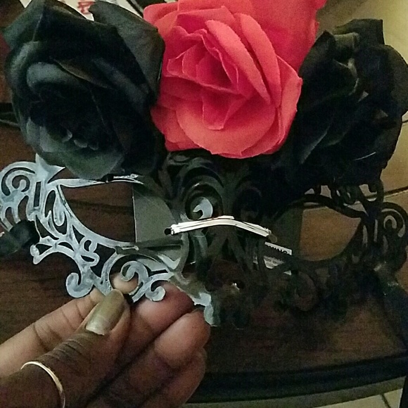 Masquerade masks set of 3 - Picture 2 of 4