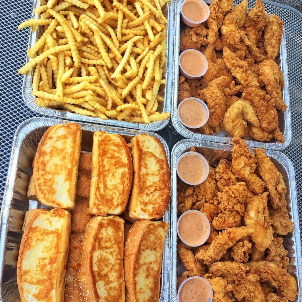 Meet your Posher, Macie