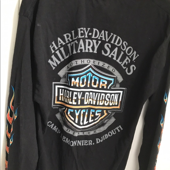 Rare Harley Davidson Long Sleeve 🔥🔥 on the side - Picture 2 of 3