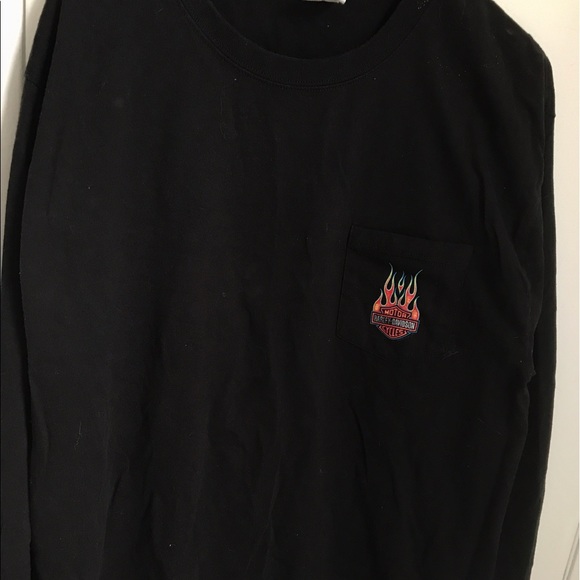 Rare Harley Davidson Long Sleeve 🔥🔥 on the side - Picture 3 of 3