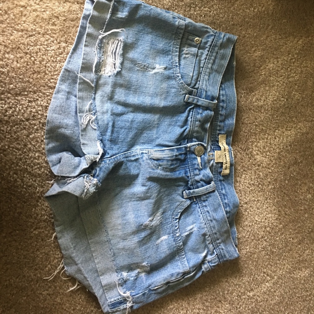 FOREVER 21 denim shorts, distressed!!