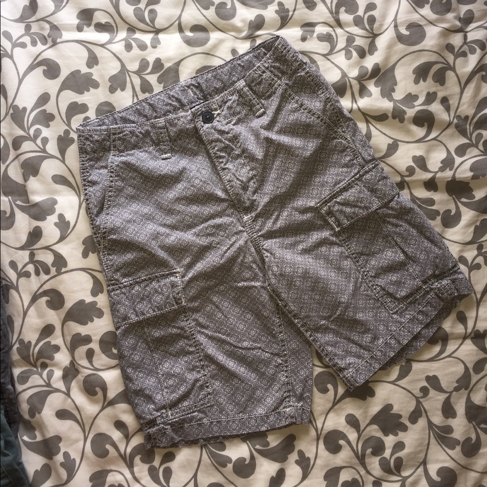 💙 Gap Boys Cargo Short size 12