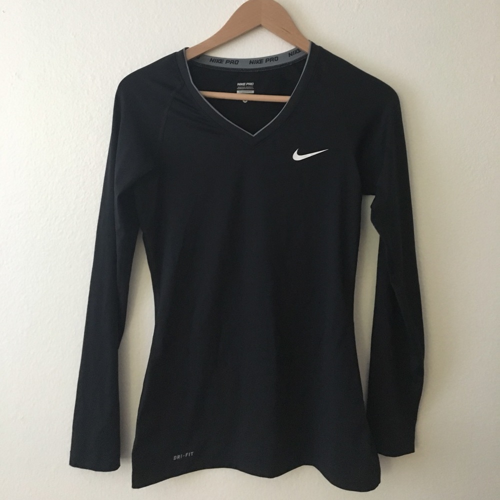 Nike dri-fit long sleeve workout shirt.