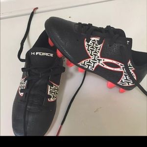 Under Armour youth cleats