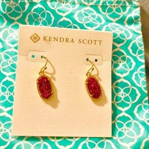 Lee's Fuchsia drusy earrings