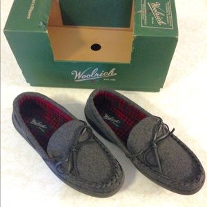 NWT Woolrich men's slippers
