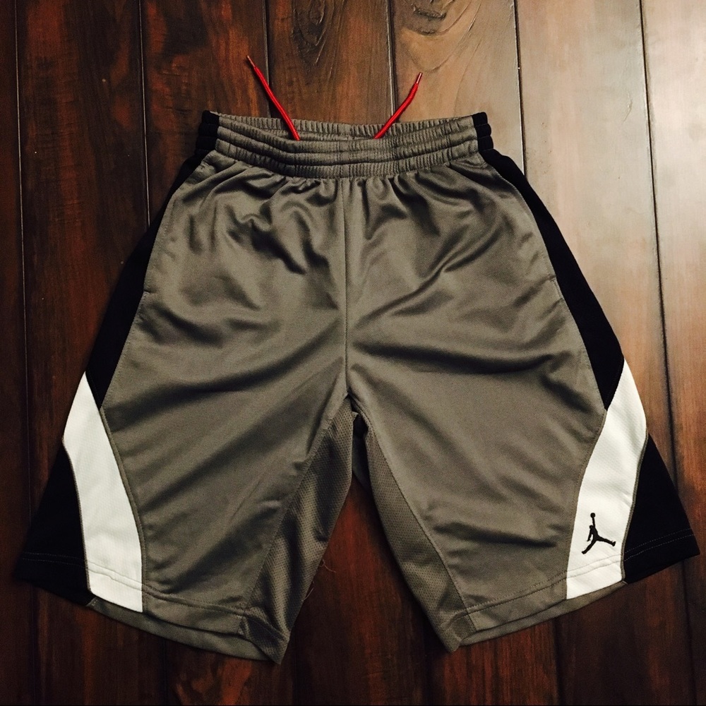 Air Jordan Shorts (Boys)