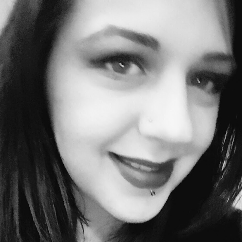 Meet your Posher, Marissa
