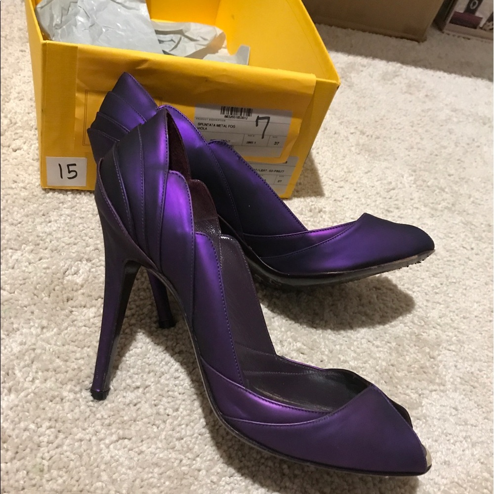 Fendi heels sz 37/7 great used condition.