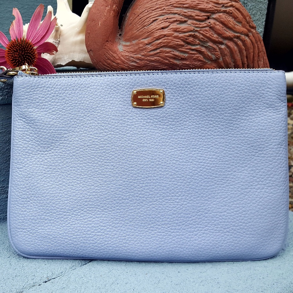 NWT  Michael Kors Jet Set Clutch - Great XMAS GIFT