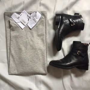 Gray sweater dress. With Peter Pan collar.