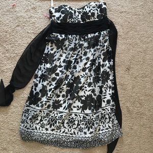 Strapless black and white dress