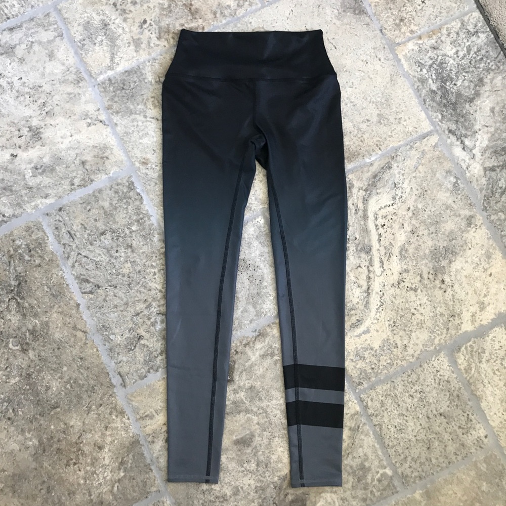 Alo Yoga High Waist Airbrush Legging