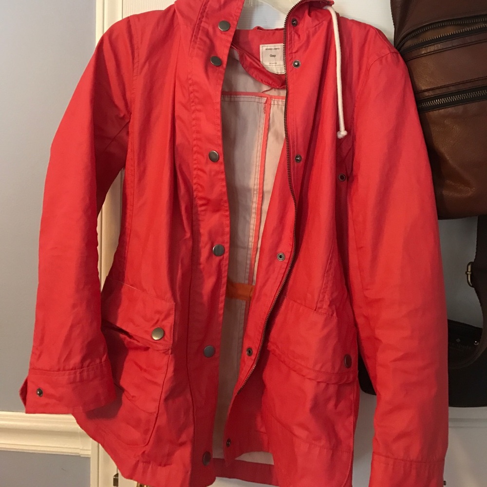 GAP rain jacket anorak red pink XS new
