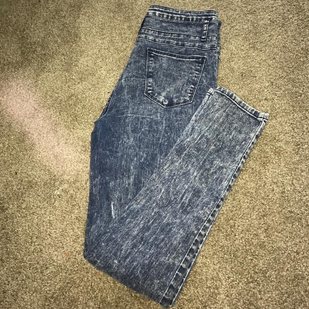 Dark-Wash High Rise Jeans