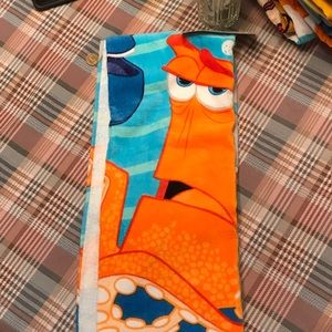 Beach towel finding dory