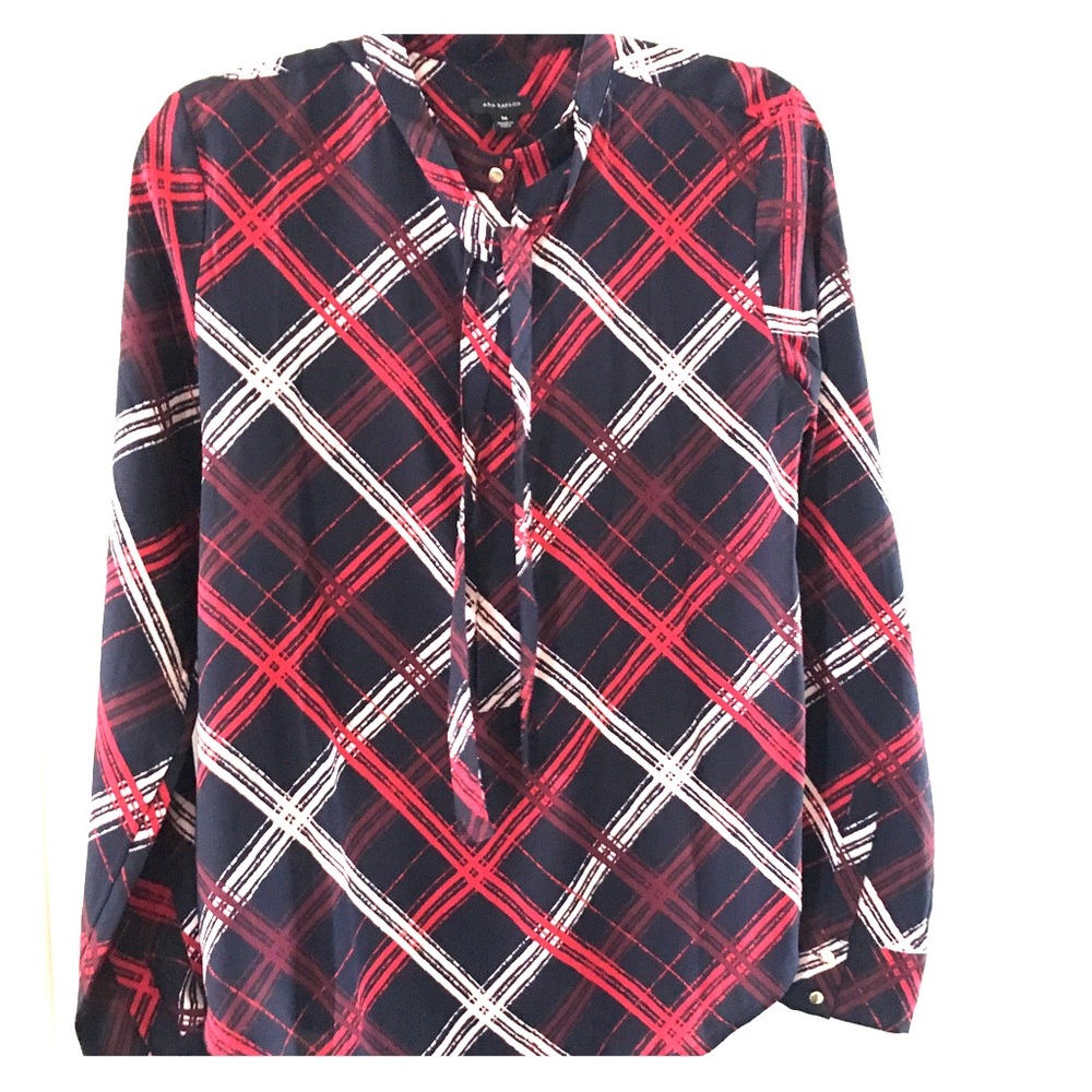 AT NWOT blouse