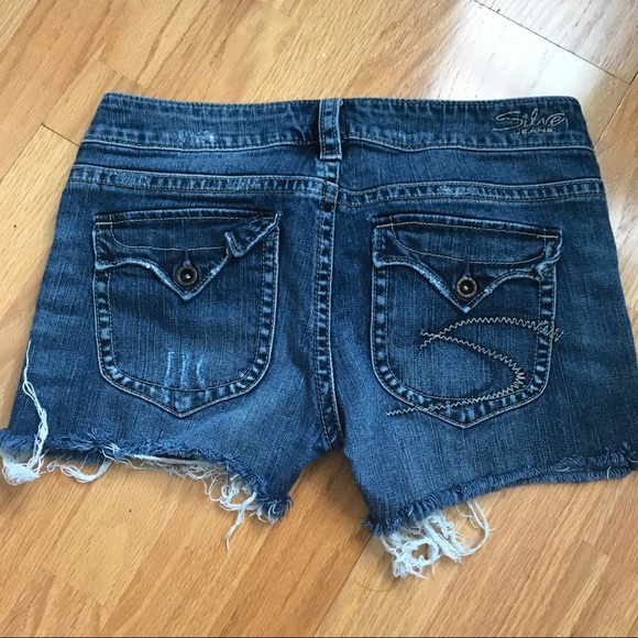 [D I s t r e s s e d   D e n I m   S h o r t s] - Picture 3 of 5