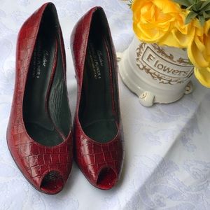 Sale 💥 Donald J.pliner counter