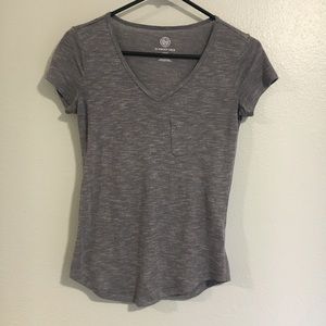 Grey tee shirt