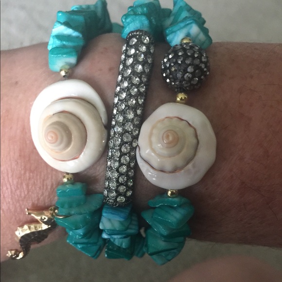 Set of three beautiful Bracelets - Picture 2 of 8