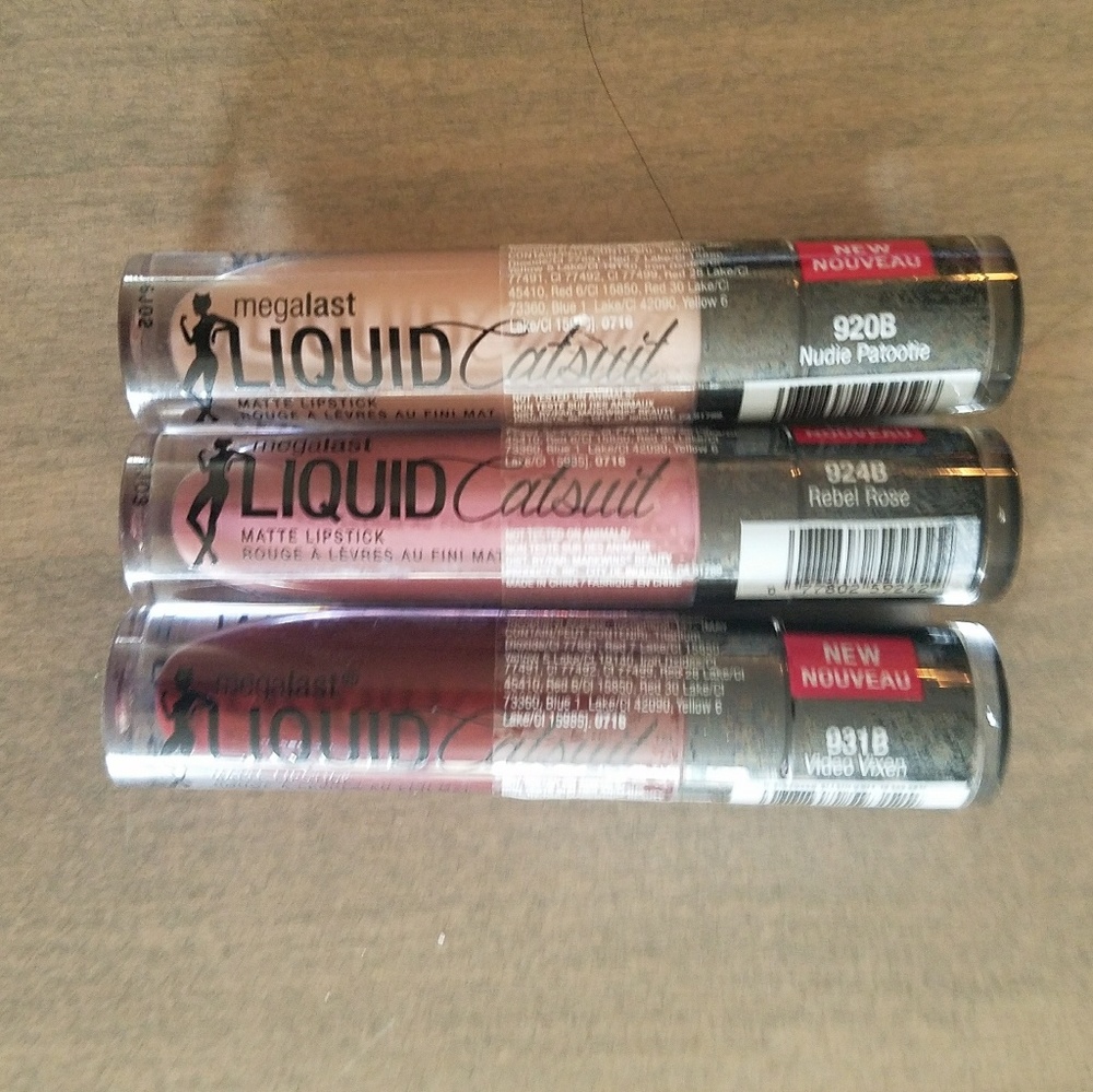 Wet and wild mega last catsuit lipstick trio