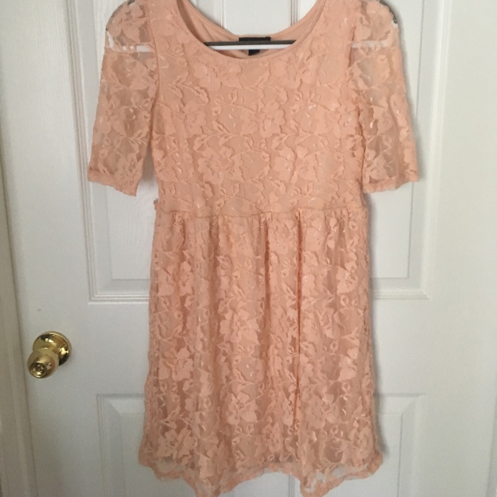 Peach Lace dress! Looks great with a belt!