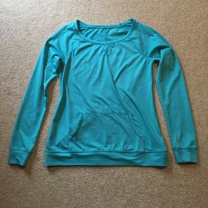 Long-sleeve athletic work out shirt
