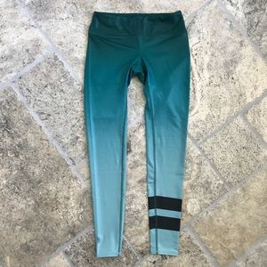 NWOT Alo Yoga Airbrush Legging